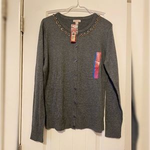 3/$25 ♥️Merona crewneck beaded gray cardigan.